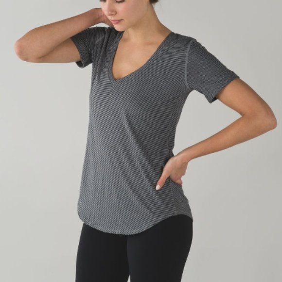 lululemon athletica Tops - Lululemon Love Tee II